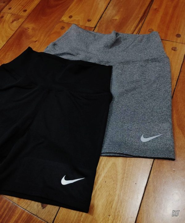 Short Nike Negro/Gris - Image 2